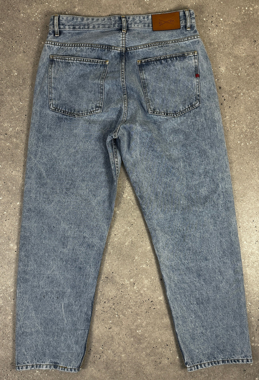 Men’s Straight Fit Denim Jeans (Light Blue)