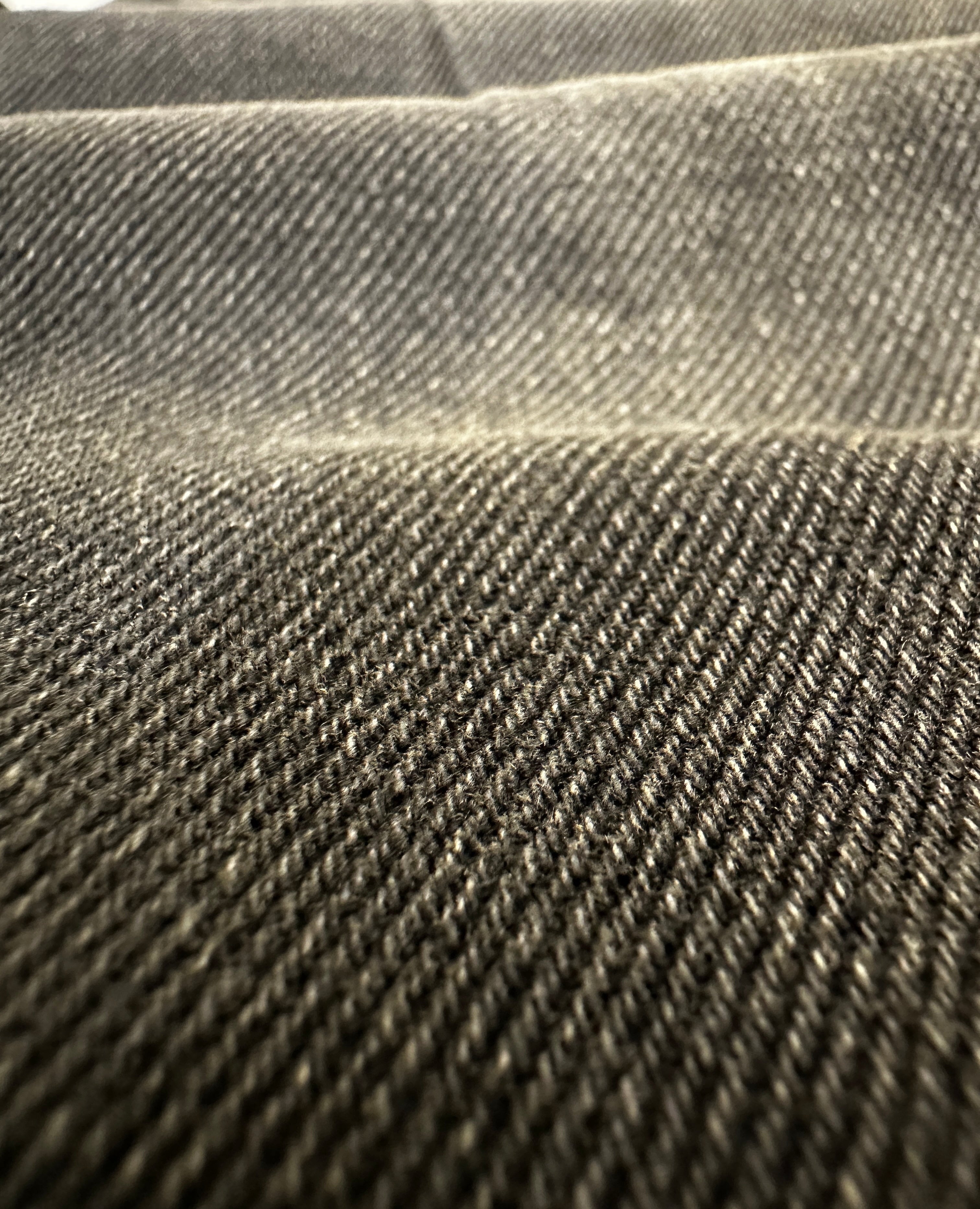 Jean en denim coupe droite pour homme (noir)